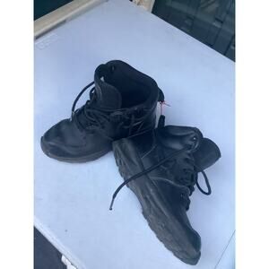 Nike Manoa Leather Hiking Boots Kids Size 1Y Triple Black Lacing